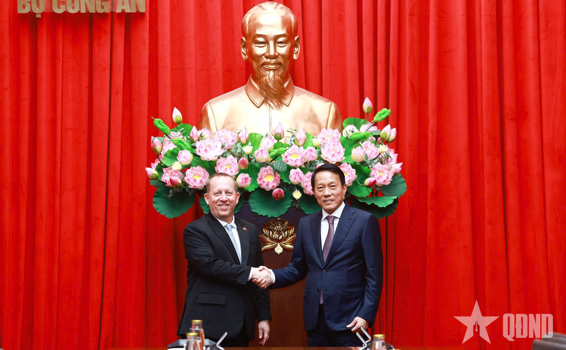 Quan hệ giữa Bộ Công an Việt Nam và các cơ quan thực thi pháp luật quốc tế luôn được duy trì, phát triển